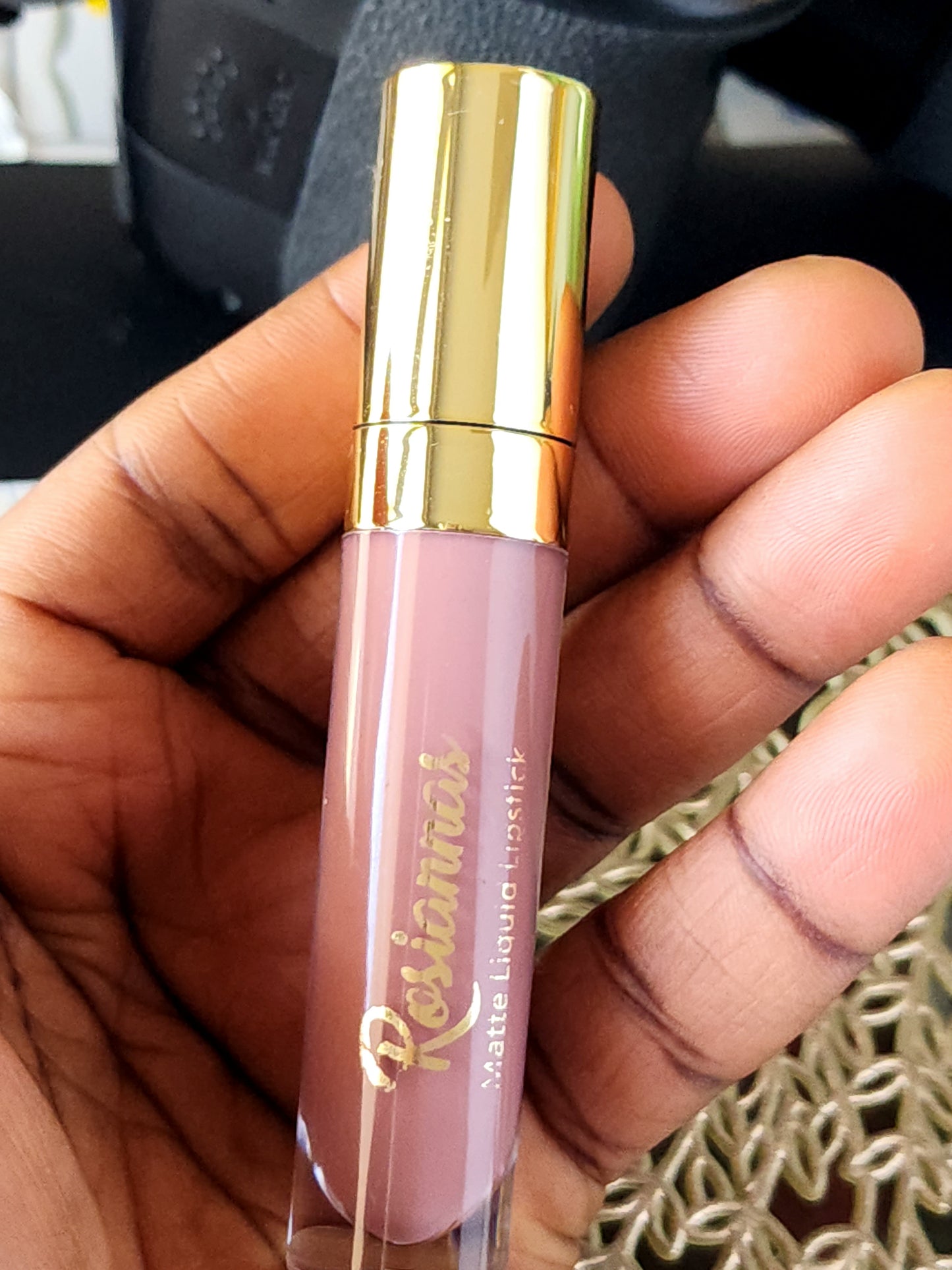 MATTE LIQUID LIPSTICK: - Rosiannas Cosmetics