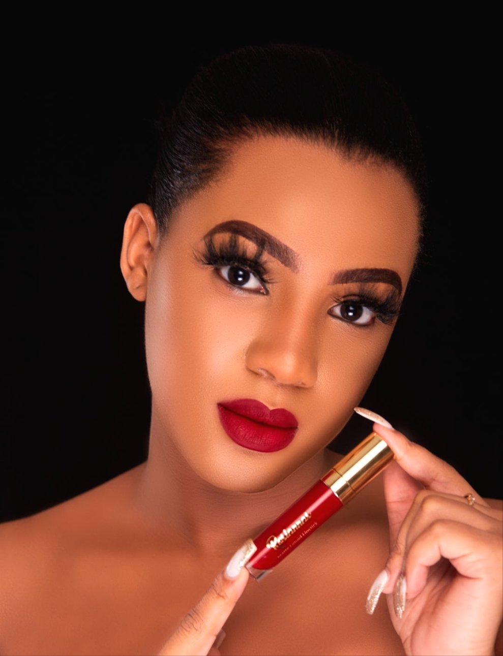 MATTE LIQUID LIPSTICK: - Rosiannas Cosmetics