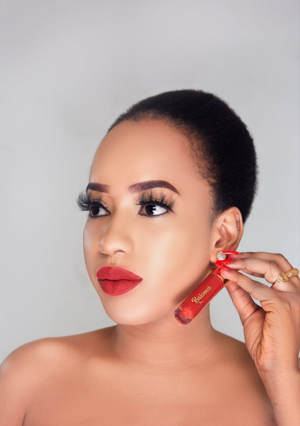 MATTE LIQUID LIPSTICK: - Rosiannas Cosmetics